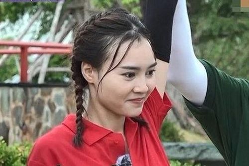 'Bóc mẽ' nhan sắc của sao Việt khi lên sóng truyền hình