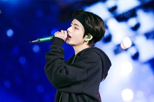Sau RM và J-Hope, V là thành viên BTS tiếp theo góp mặt tại BXH Billboard Digital Sales với ca khúc solo tự sáng tác