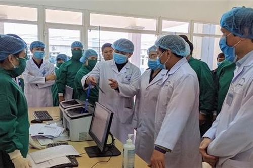 Ban hành chế độ đặc thù trong phòng, chống dịch Covid-19.