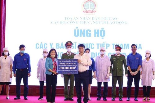 Nhiều tổ chức, cá nhân tiếp tục ủng hộ phòng, chống dịch Covid-19