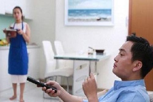 Chuyên gia bày cách giúp chị em trị thói gia trưởng của chồng