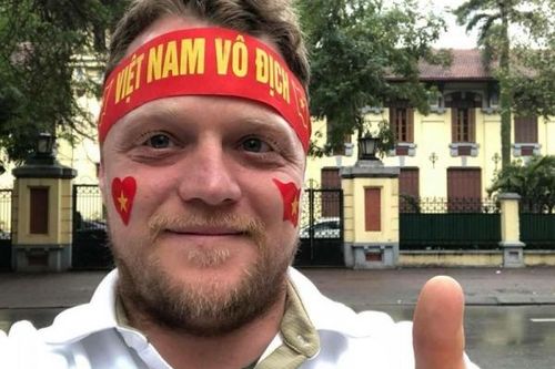 'Ông tây dọn rác' với COVID-19: Hãy làm điều gì đó để bày tỏ sự biết ơn đến Việt Nam