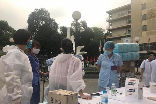 Thêm 9 ca mắc Covid-19, 7 người ở công ty Trường Sinh và 1 người khám tại Bệnh viện Bạch Mai