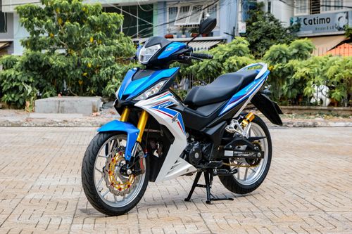 Honda Winner của biker TP.HCM nổi bật với giảm xóc BMW