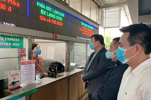 Xe khách đi từ Hà Nội chạy cố định 3 khung giờ trong cao điểm chống dịch Covid-19
