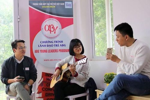 Săn học bổng 'Lãnh đạo xuyên Khủng hoảng' thời kỳ dịch Covid-19