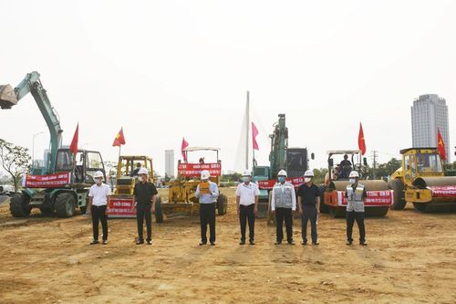 Chuyển động những dự án trọng điểm
