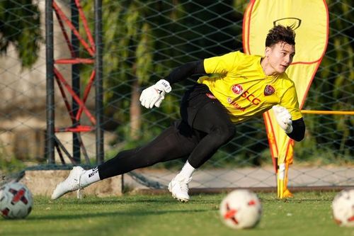 Vì sao Văn Lâm mất suất bắt chính tại Thai League?