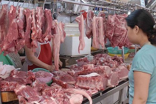Giảm giá lợn hơi về 70.000 đồng/kg, người tiêu dùng có được hưởng lợi?