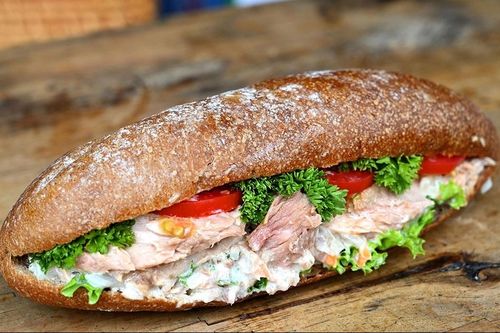 Bánh mì Việt Nam và những khúc biến tấu