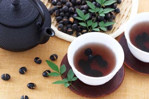 Chăm uống nước đậu đen nấu cùng loại quả này, vừa giúp làm đẹp da, chống lão hóa lại sạch ruột