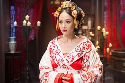 'Chiêu độc' của vị hoàng hậu kiên định tư tưởng 'nhất phu nhất thê' khiến hoàng đế không dám 'tòm tem' với ai