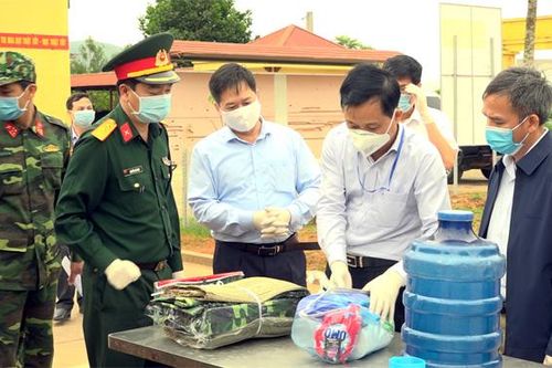 Phó Chủ tịch UBND tỉnh Nguyễn Thế Giang kiểm tra khu cách ly tập trung