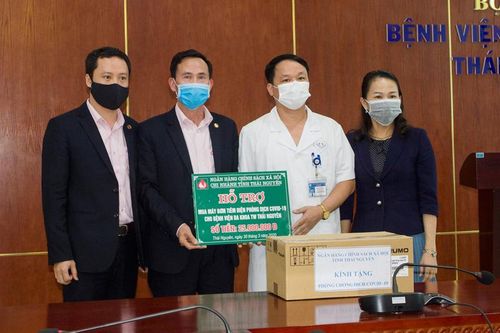 Bệnh viện Trung ương Thái Nguyên tiếp nhận hỗ trợ phòng, chống dịch