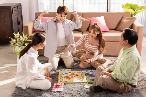 Bộ y tế chọn 'Sao anh chưa về nhà' làm ca khúc chủ đề cho chiến dịch 'Ở nhà vẫn vui'