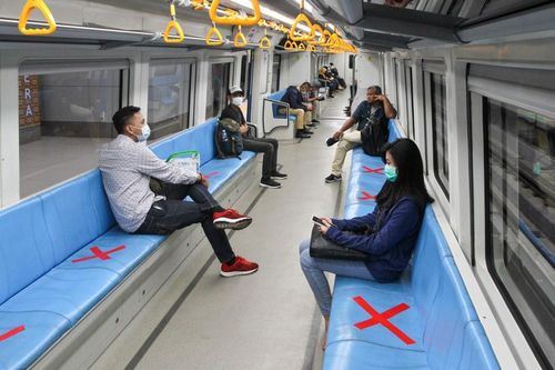 Hạn chế tiếp xúc có thể cứu mạng hàng chục triệu người trước dịch bệnh