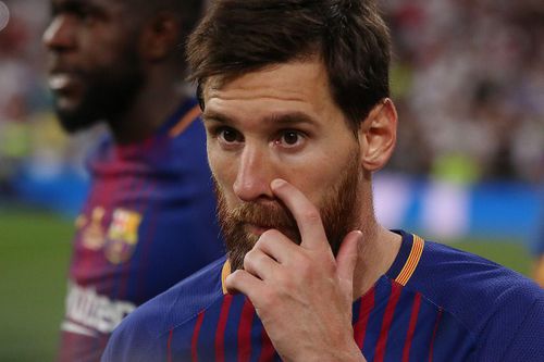 Messi và Ronaldo giảm lương tác động thế nào đến giới bóng đá?