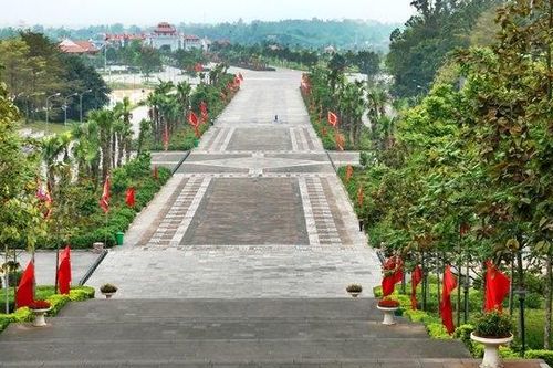 Tạm dừng các hoạt động kinh doanh, dịch vụ tại Đền Hùng