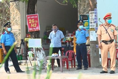 Quảng Nam lập tám chốt kiểm soát, phòng chống dịch Covid-19