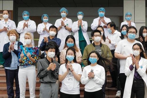 Báo quốc tế ca ngợi cách Việt Nam ứng phó Covid-19 với nguồn lực hạn chế