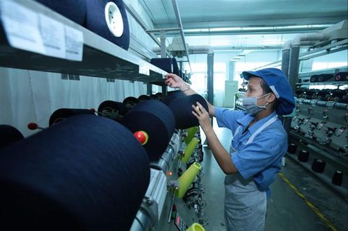 Gói hỗ trợ DN vay trả lương và an sinh cho lao động: Doanh nghiệp và lao động đều mong