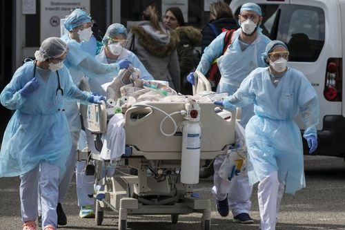 'Quả bom hẹn giờ' tại Pháp phát tán virus SARS-CoV-2 ra khắp thế giới