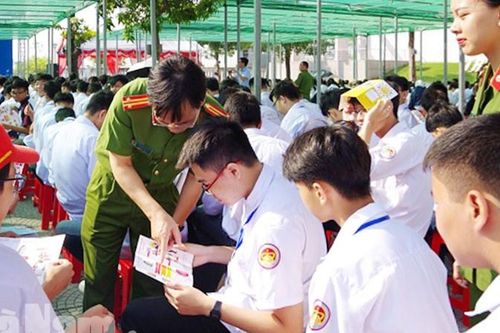 Trẻ từ 16 đến dưới 18 tuổi phạm tội có được áp dụng hình phạt dưới khung không?