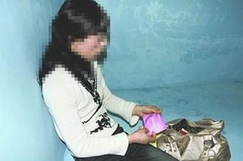 Giả gái dụ thanh niên vào khách sạn mua dâm để cướp
