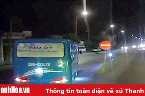 Tước giấy phép lái xe 3 tháng đối với tài xế điều xe khách chạy ngược chiều trên quốc lộ 1A