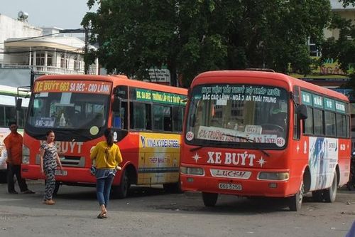 Tạm ngừng hoạt động nhiều tuyến vận tải hành khách bằng xe buýt
