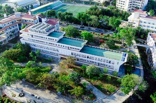 Trường Đại học Nha Trang cung cấp suất ăn miễn phí cho sinh viên nội trú