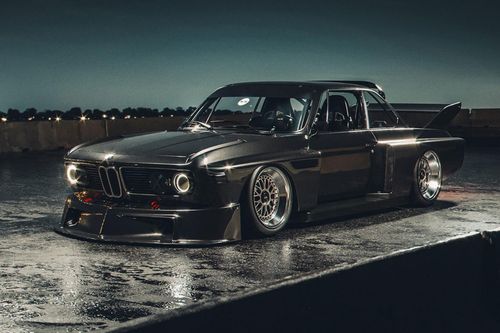 Chiếc BMW độ độc đáo theo phong cách Batmobile