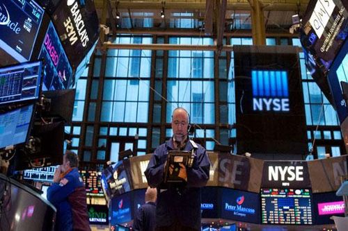 Giới đầu tư hoang mang vì Covid-19, Dow Jones ghi nhận quý tồi tệ nhất từ năm 1987