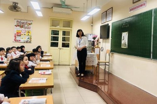 Tinh giản chín môn ở tiểu học, nhưng không để học sinh hổng 'cơ bản'