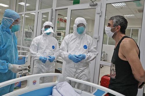 Bên trong phòng cách ly đặc biệt điều trị bệnh nhân Covid-19