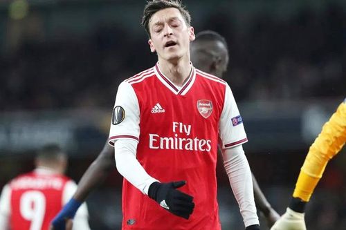 Arshavin thẳng tưng: 'Ozil nên biến khỏi Arsenal'