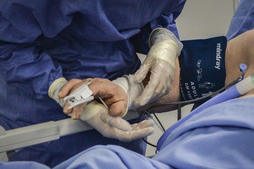 Nguyên nhân khiến các bệnh viện châu Âu lúng túng trước COVID-19