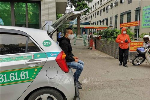 Vẫn còn taxi vi phạm chỉ thị cách ly toàn xã hội