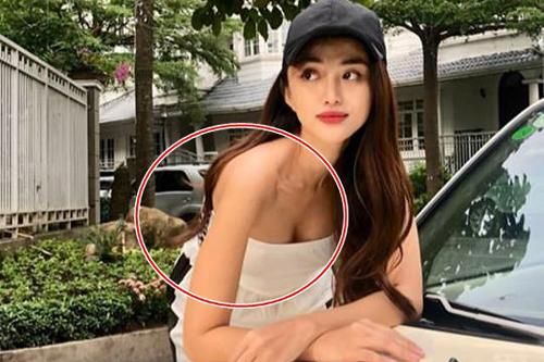 'Bóc mẽ' mỹ nhân Việt sửa ảnh đến mức méo cả tường, lộ da nhăn nheo