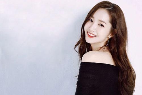 Lấy vitamin B1 trộn cùng sữa chua theo cách này, da mặt trắng mịn nõn nà như 'vừa đi spa'