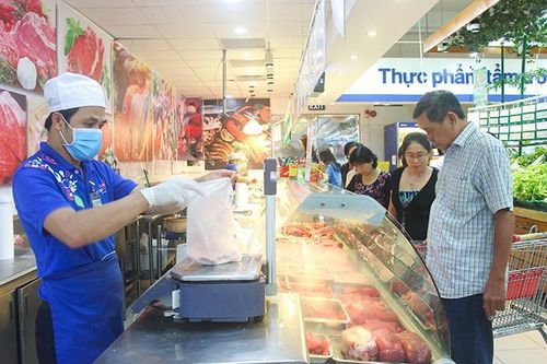Giá thịt heo giảm nhẹ