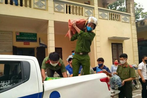 Chia 'lửa' điểm cách ly phòng, chống dịch bệnh Covid-19 ở biên cương Tây Bắc