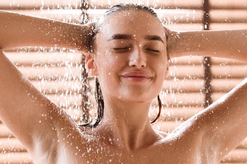 Tắm nhiều hơn giúp bạn bảo vệ tim mạch