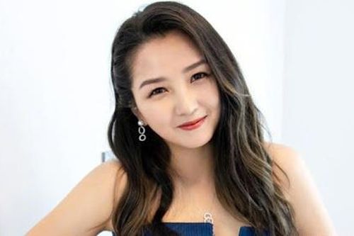 Sao nữ Trung Quốc ly thân, giành quyền nuôi con với người tình