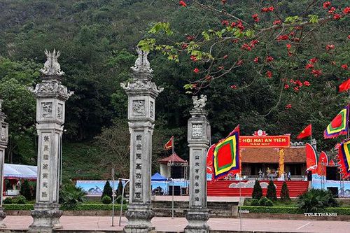 Vua Hùng và Mai An Tiêm - Truyền thuyết và văn chương