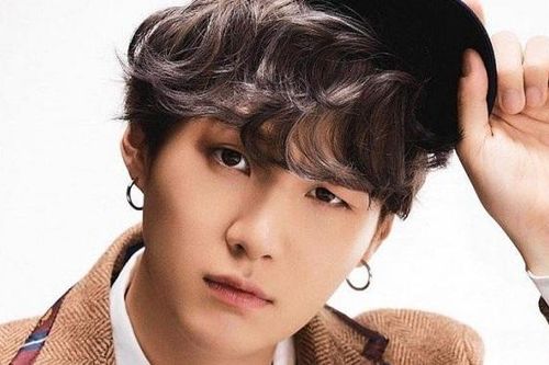 Những khoảnh khắc hướng nội chứng tỏ Suga BTS là người vô cùng đáng tin