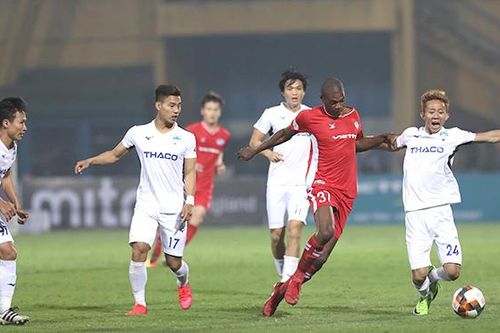 Cần giải pháp tổng thể cho nền bóng đá