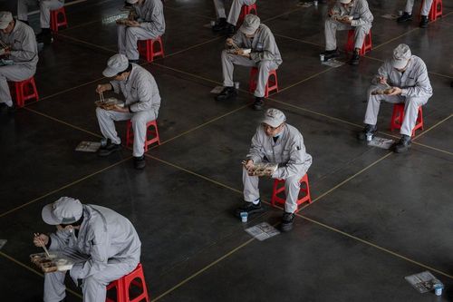 Kết thúc cách ly xã hội, dịch Covid-19 có thể trở lại?