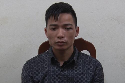 Đụng tổ công tác, nam thanh niên bỏ chạy để lại 12 bánh heroin