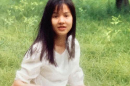 Diễm Quỳnh khoe ảnh thời trẻ khiến dân tình 'bấn loạn'
